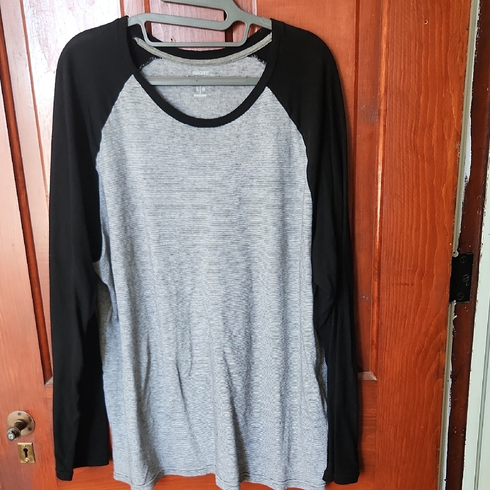 Black and Gray Long Sleeve Raglan Shirt
